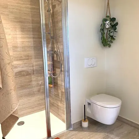 Grand Studio 3 Personnes A Deux Pas Du Centre Et Daire *